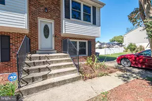 905 New Orchard Pl, Upper Marlboro, MD 20774 - Photo 2