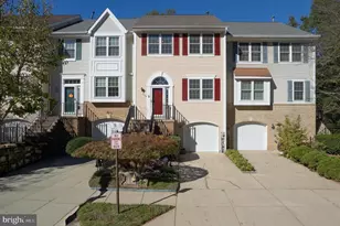 804 Pasadena Pl, Bowie, MD 20716 - Photo 2
