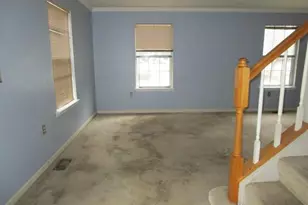 13032 Silver Maple Ct, Bowie, MD 20715 - Photo 2