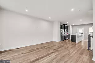 2815 Battersea Lake Loop, Hyattsville, MD 20782 - Photo 12