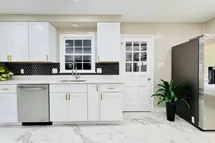 12306 Dendron Pl, Fort Washington, MD 20744 - Photo 10