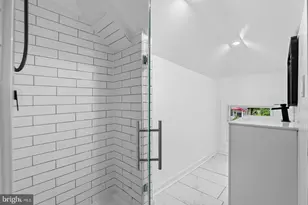 3802 Parkwood St, Brentwood, MD 20722 - Photo 16