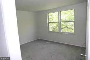 8106 Triple Crown Rd, Bowie, MD 20715 - Photo 18