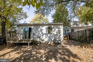 6609 Clinglog St, Capitol Heights, MD 20743 - Photo 30