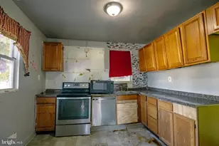 6609 Clinglog St, Capitol Heights, MD 20743 - Photo 18