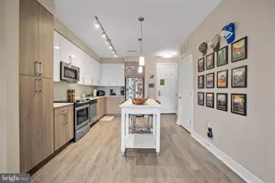 145 Riverhaven Dr, Oxon Hill, MD 20745 - Photo 2