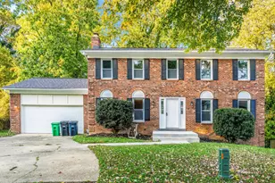 304 Loureiro Ln, Oxon Hill, MD 20745 - Photo 1