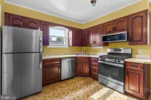 8700 50th Pl, College Park, MD 20740 - Photo 10