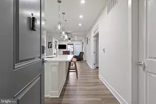 104 St Ives Pl, Oxon Hill, MD 20745 - Photo 2