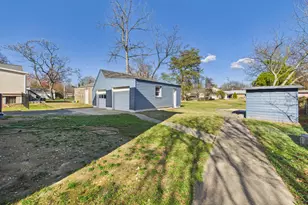 5010 Pierce Ave, College Park, MD 20740 - Photo 50