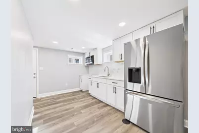 5010 Pierce Avenue, College Park, MD 20740 - Photo 38