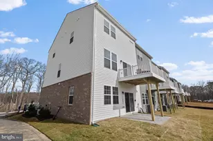 5203 Manor Park Dr, Upper Marlboro, MD 20772 - Photo 2