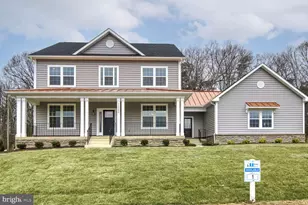 Eliana Ct - Potomac Model, Glenn Dale, MD 20769 - Photo 2