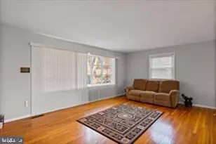 12909 Princeleigh St, Upper Marlboro, MD 20774 - Photo 2