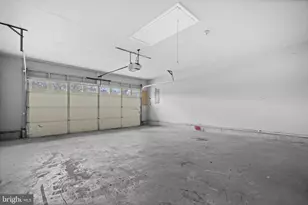 915 Cypress Point Cir, Bowie, MD 20721 - Photo 38