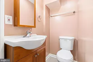 7713 Burnside Rd, Landover, MD 20785 - Photo 8