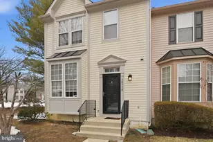 10718 Kitchener Ct, Bowie, MD 20721 - Photo 2