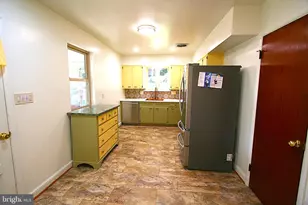 10104 Towhee Ave, Hyattsville, MD 20783 - Photo 16