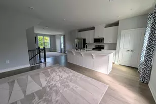 8445 Hamlin St, Lanham, MD 20706 - Photo 4