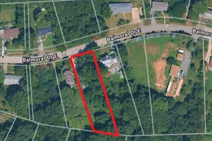 21 Balmoral Dr E, Oxon Hill, MD 20745 - Photo 1