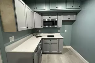 2007 Hannon St, Hyattsville, MD 20783 - Photo 6