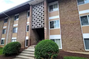 518 Wilson Bridge Dr, Oxon Hill, MD 20745 - Photo 1