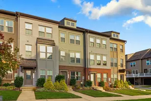 237 Phoenix Dr, Upper Marlboro, MD 20774 - Photo 2