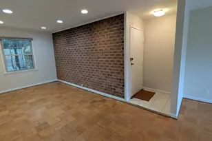 5964 Westchester Park Dr, College Park, MD 20740 - Photo 12