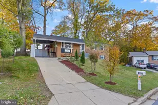 2703 Shawn Ct, Fort Washington, MD 20744 - Photo 2