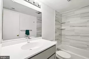 6024 Westchester Park Dr, College Park, MD 20740 - Photo 20