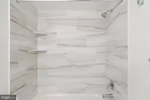 6024 Westchester Park Dr, College Park, MD 20740 - Photo 16