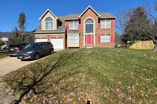 16104 Allenglen Ct, Bowie, MD 20716 - Photo 2