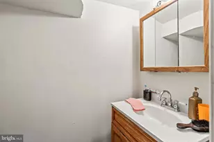 4011 Lawrence St, Brentwood, MD 20722 - Photo 12