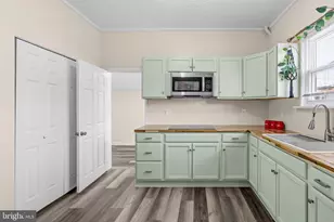 3724 35th St, Mount Rainier, MD 20712 - Photo 14