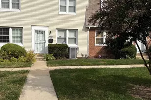 2733 Iverson St, Temple Hills, MD 20748 - Photo 1