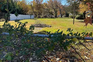 2811 Kernal Ln, Temple Hills, MD 20748 - Photo 1