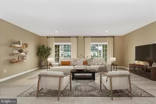 10722 Presidential Pkwy, Upper Marlboro, MD 20772 - Photo 2