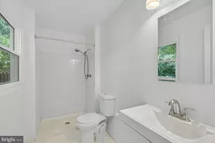 12201 Mt Pleasant Dr, Laurel, MD 20708 - Photo 10