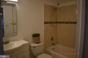 6926 Hanover Pkwy, Greenbelt, MD 20770 - Photo 6