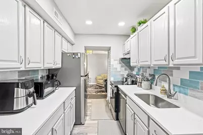 7728 Hanover Parkway #304, Greenbelt, MD 20770 - Photo 4