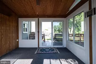 7507 Dover Ln, Lanham, MD 20706 - Photo 30