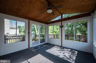 7507 Dover Ln, Lanham, MD 20706 - Photo 32