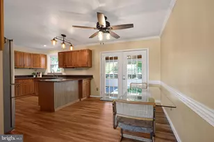 7507 Dover Ln, Lanham, MD 20706 - Photo 8