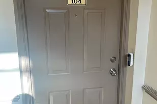 9811 Lake Pointe Ct, Upper Marlboro, MD 20774 - Photo 2