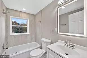 5918 Robin Ln, Suitland, MD 20746 - Photo 14