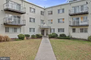 5601 Parker House Terrace, Hyattsville, MD 20782 - Photo 4