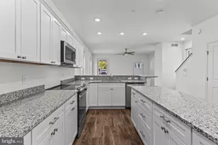 717 60th Pl, Capitol Heights, MD 20743 - Photo 10