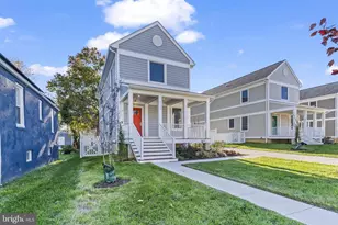 725 60th Pl, Capitol Heights, MD 20743 - Photo 2