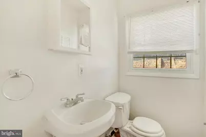 5409 Woodland Court, Oxon Hill, MD 20745 - Photo 8