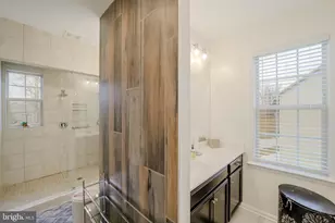 2823 Trotter Park Ln, Lanham, MD 20706 - Photo 24